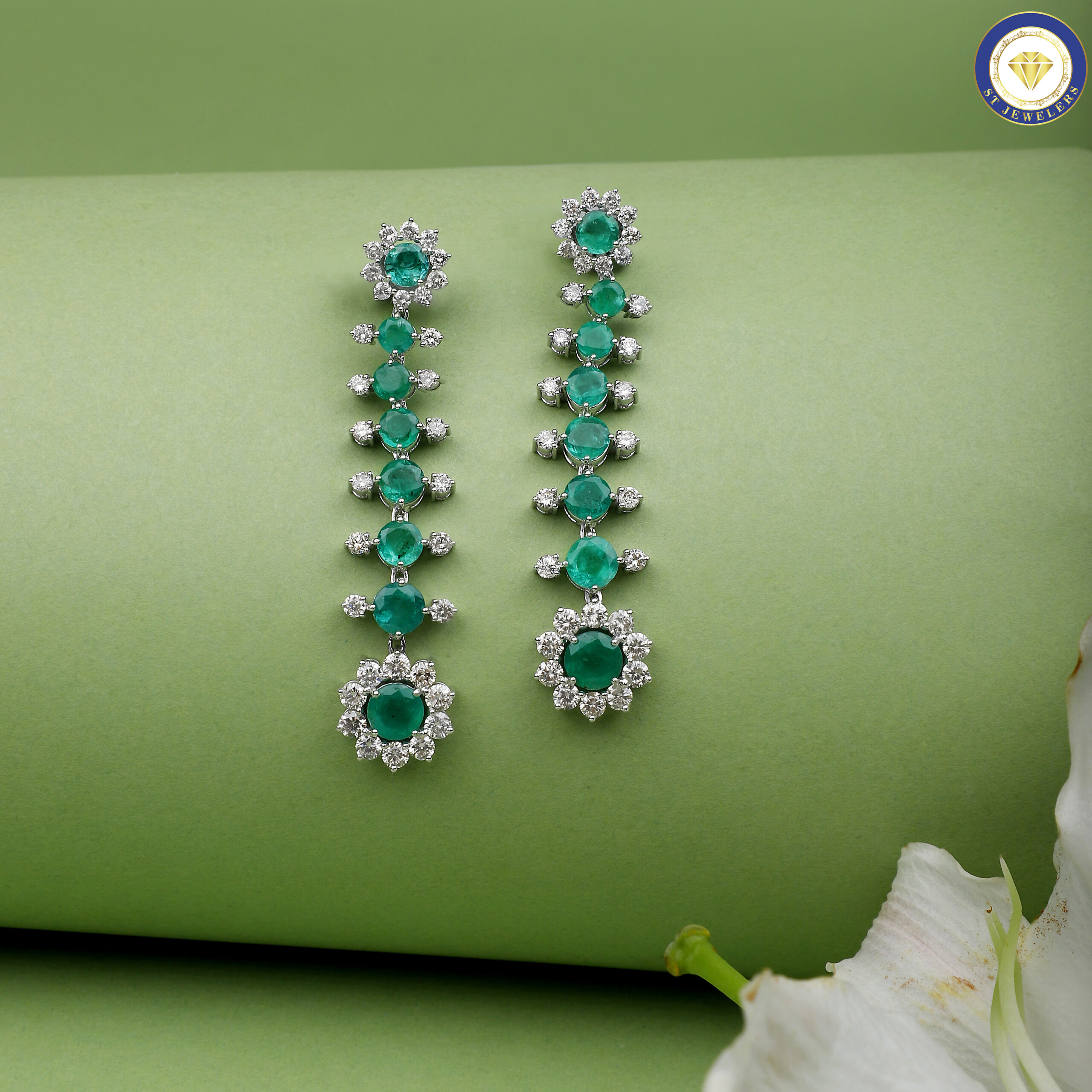 Green Elegance Earrings