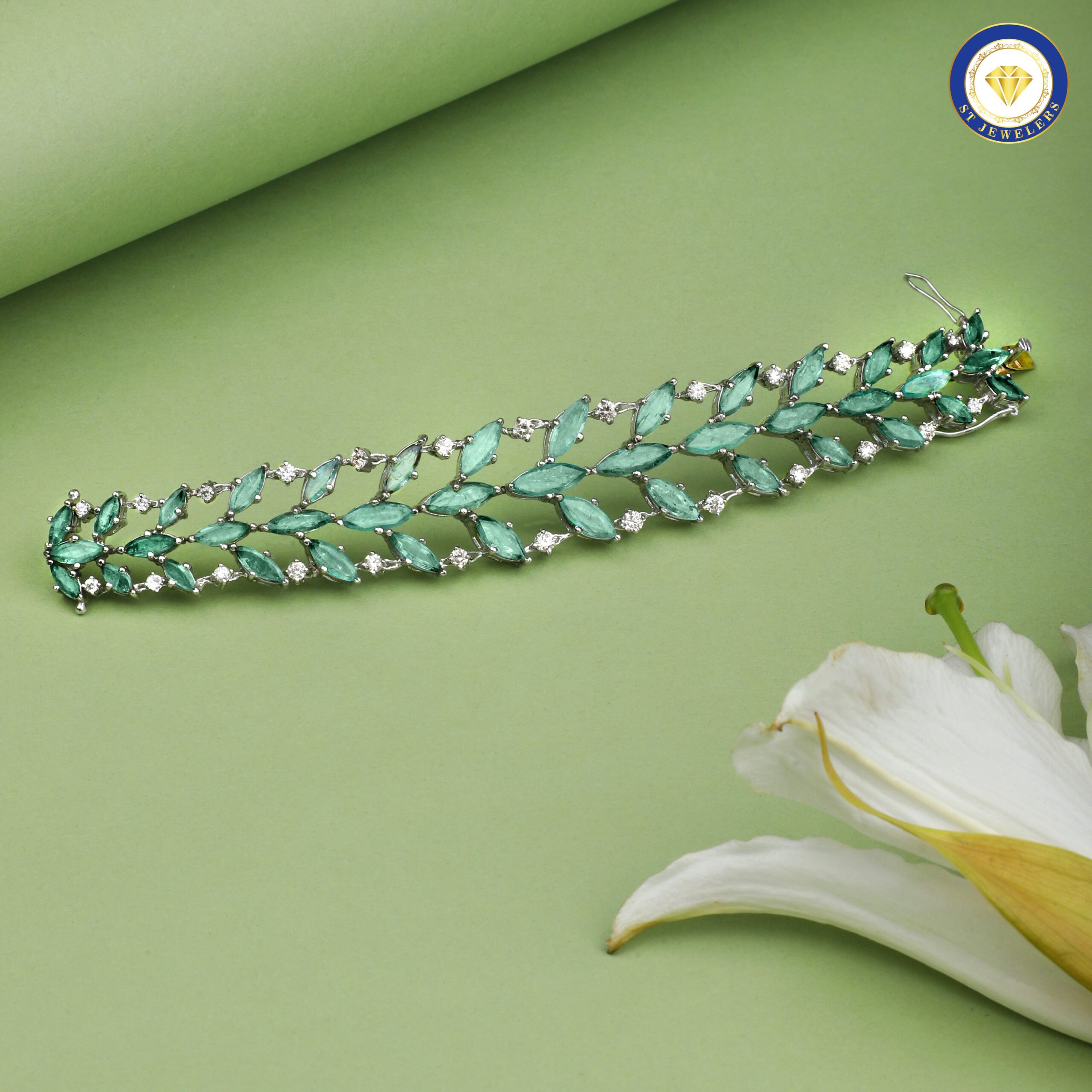 Chunky Green Bracelet - Image 4