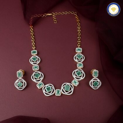 Beautiful Evergreen Necklace