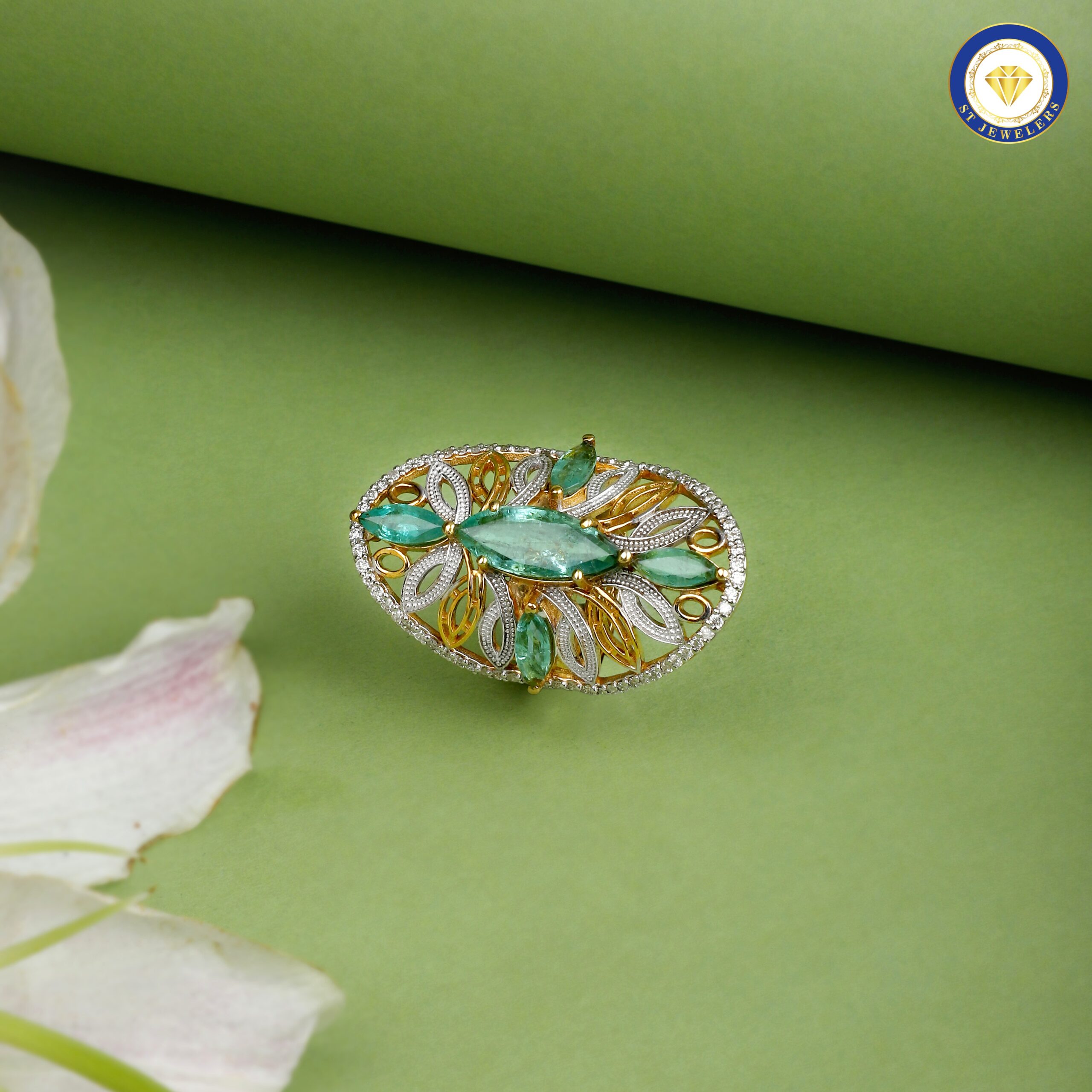 The Emerald Glory Ring - Image 2